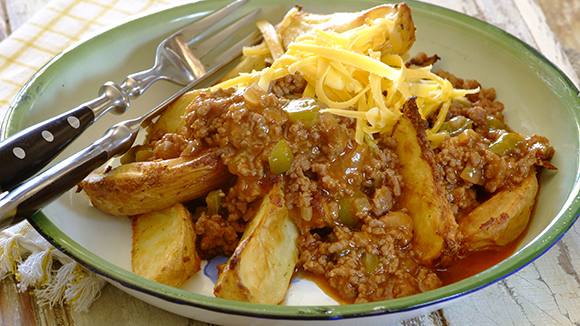 Sloppy Joes with crispy garlic potato wedges