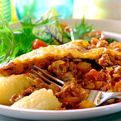 Cheesy Mince and Polenta Bake