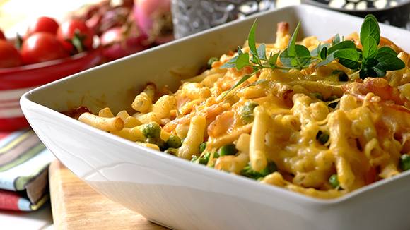Pasta Noodle Bake with Chicken and Mushrooms