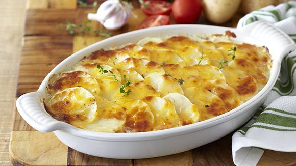 Cheesy Potato and Tuna Bake