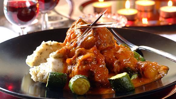 AfricanOxtail_30_1.1.732_326X580.Jpeg