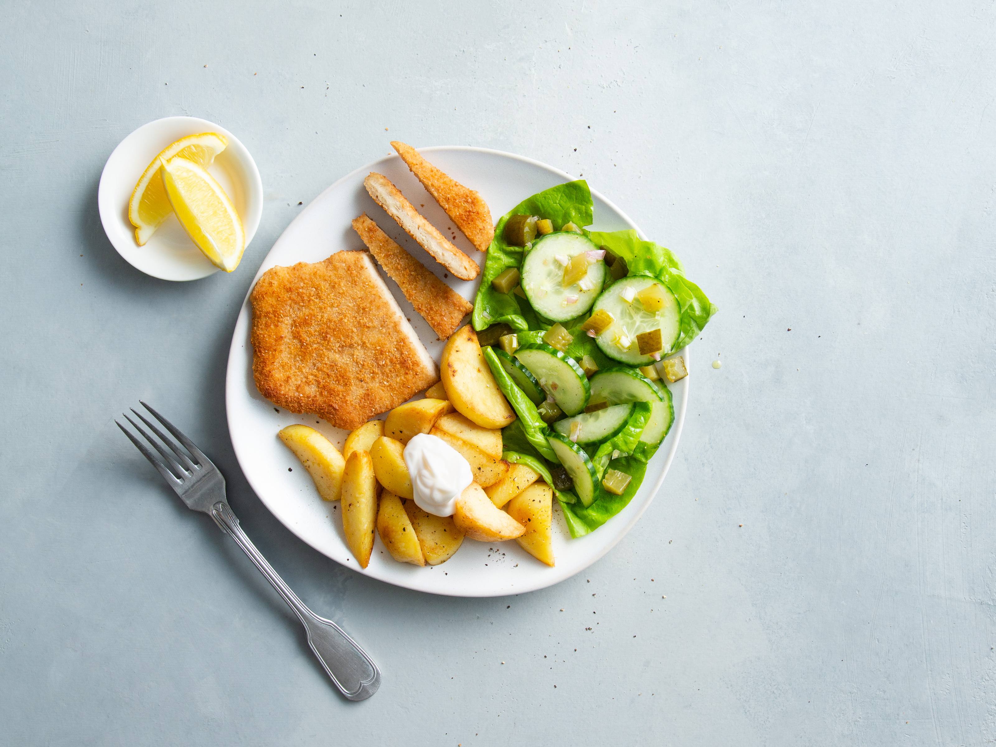 Klassieke Schnitzel en Gebakken Aardappelpartjes met Auf Wieder Schnitzel