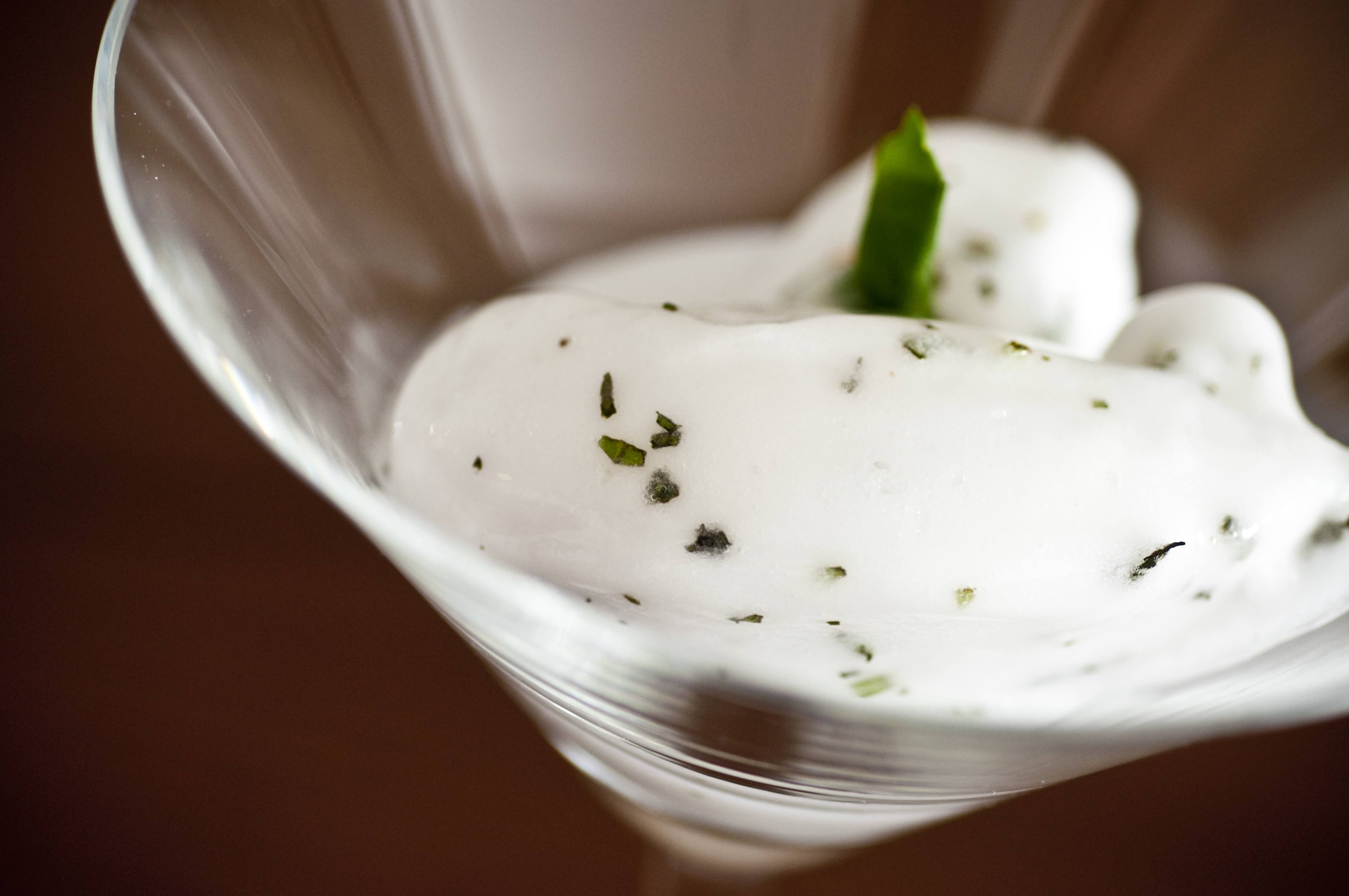 Sorbet de limão com manjericão