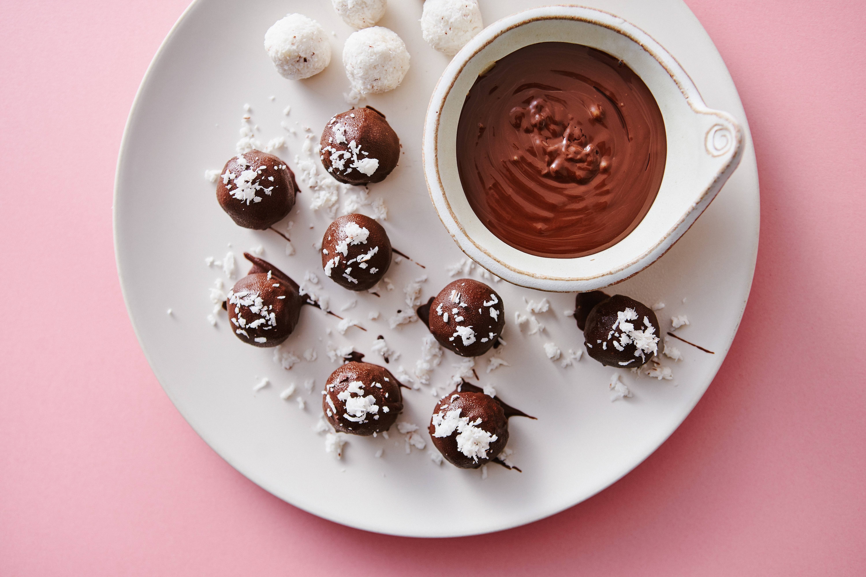 Bombom de chocolate com coco
