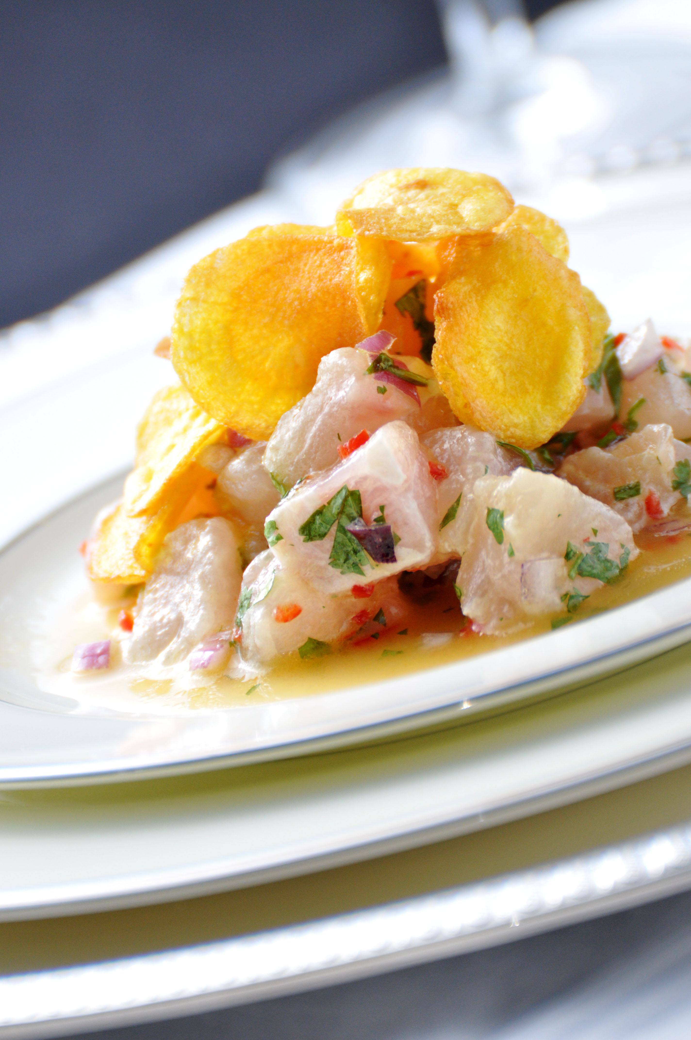Ceviche de peixe branco com tangerina