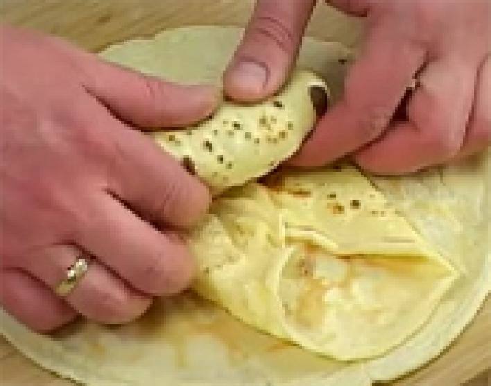 Sajtos, húsos palacsinta