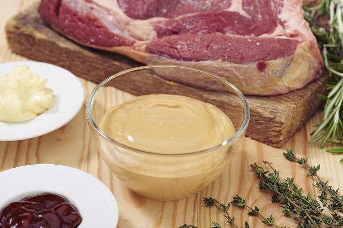 Steak pác majonézzel és osztriga szósszal