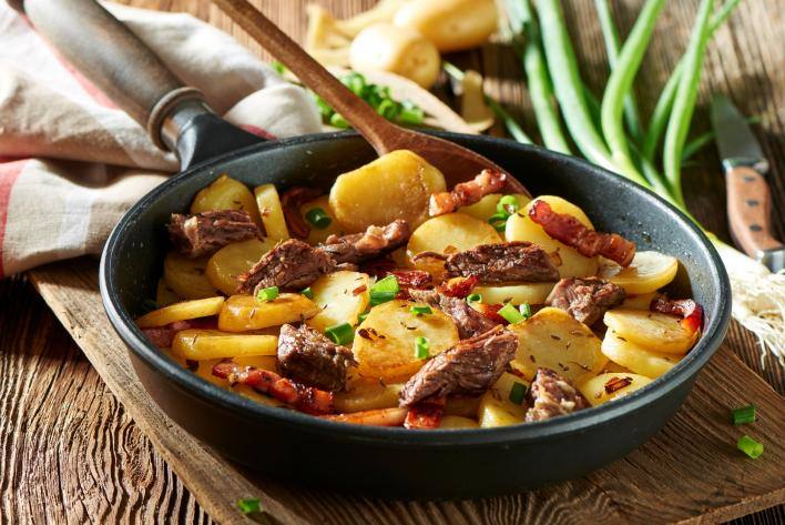Tiroler gröstl (Tiroli grösztli)