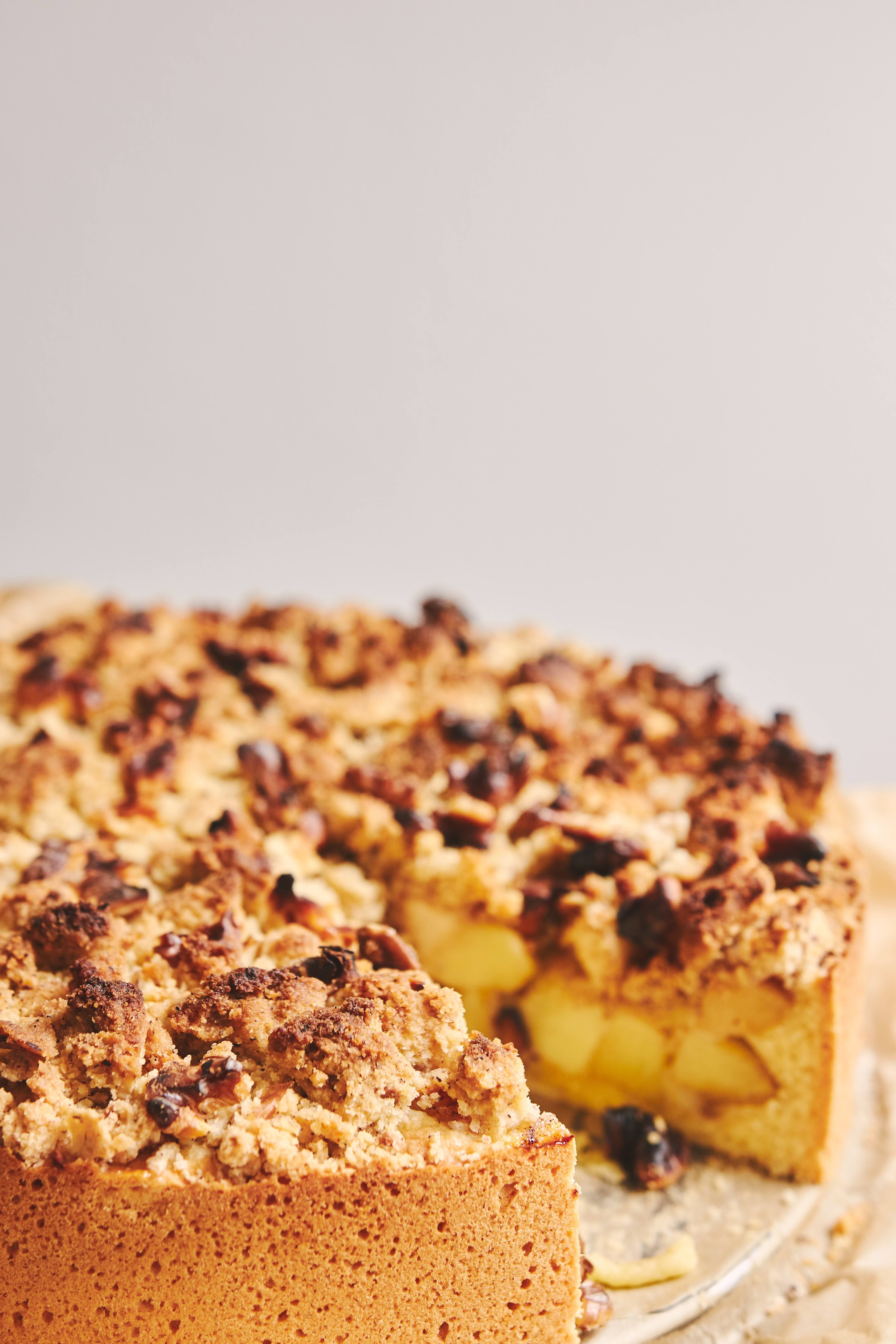 Horlicks Apple Crumble Cake