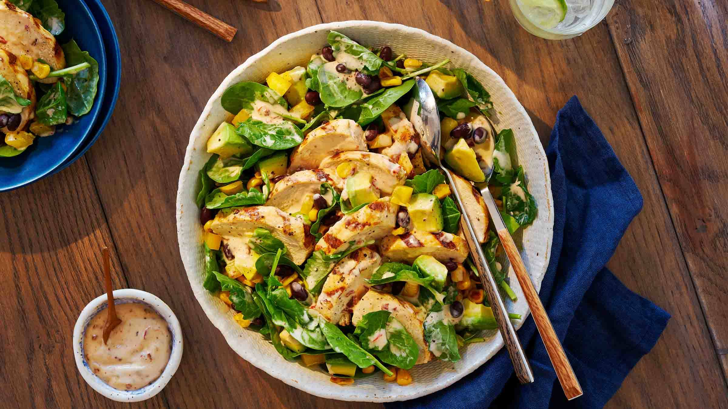 Spicy Southwest Ranch Salad with Chicken