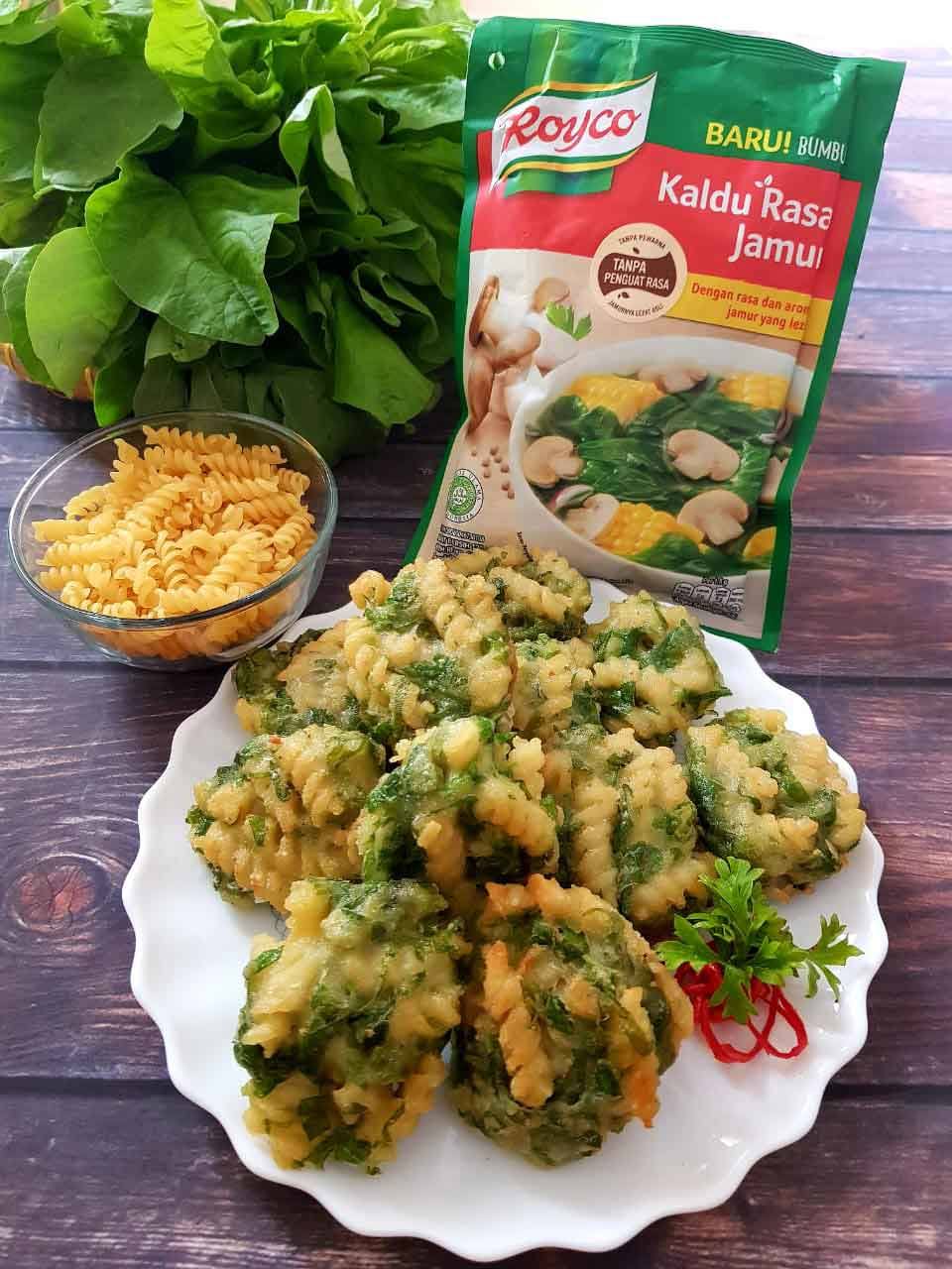 bakwan makaroni bayam