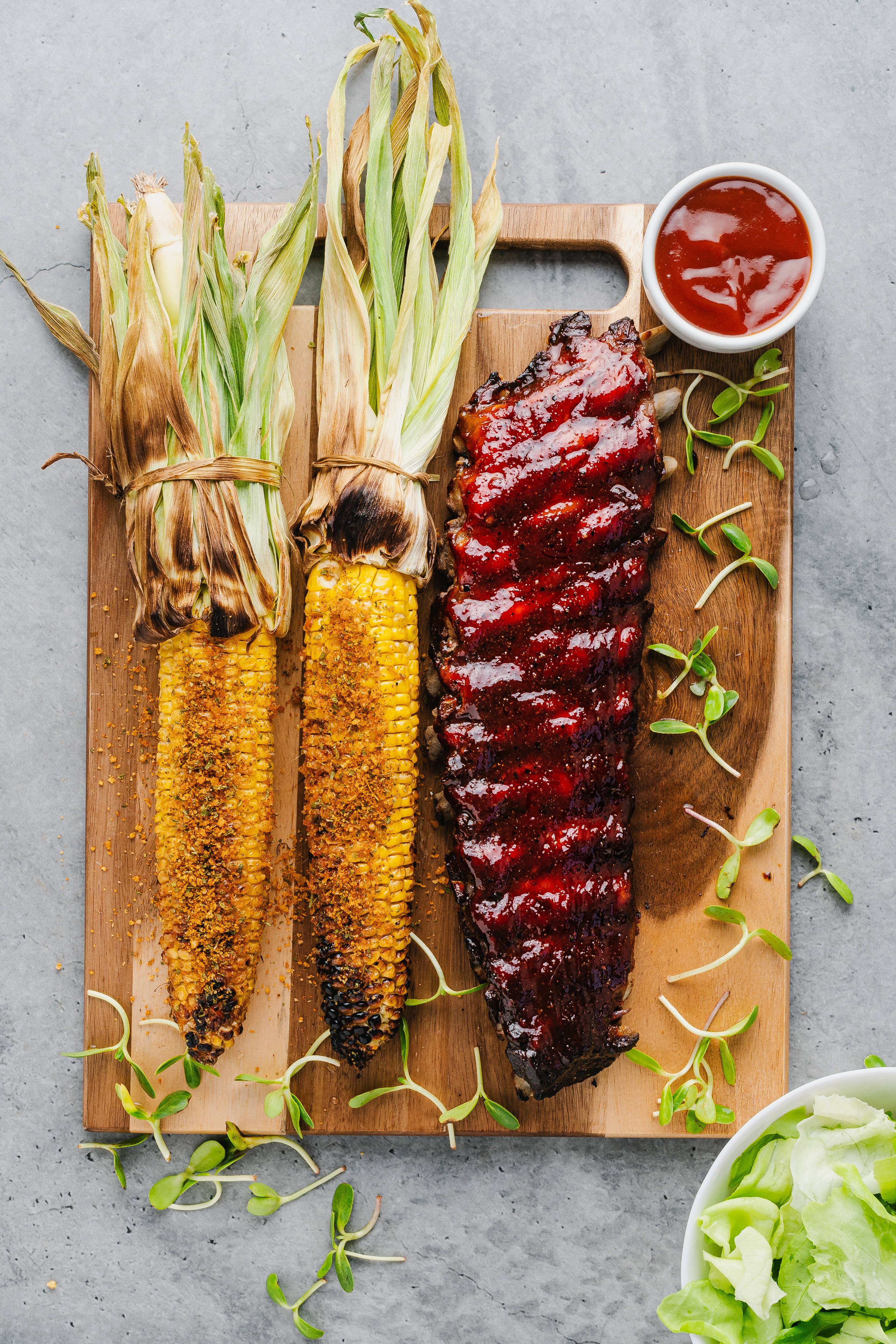 Coaste de porc cu sos Barbecue