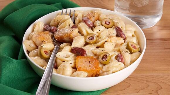 Garlic Chicken with Olives & Beans