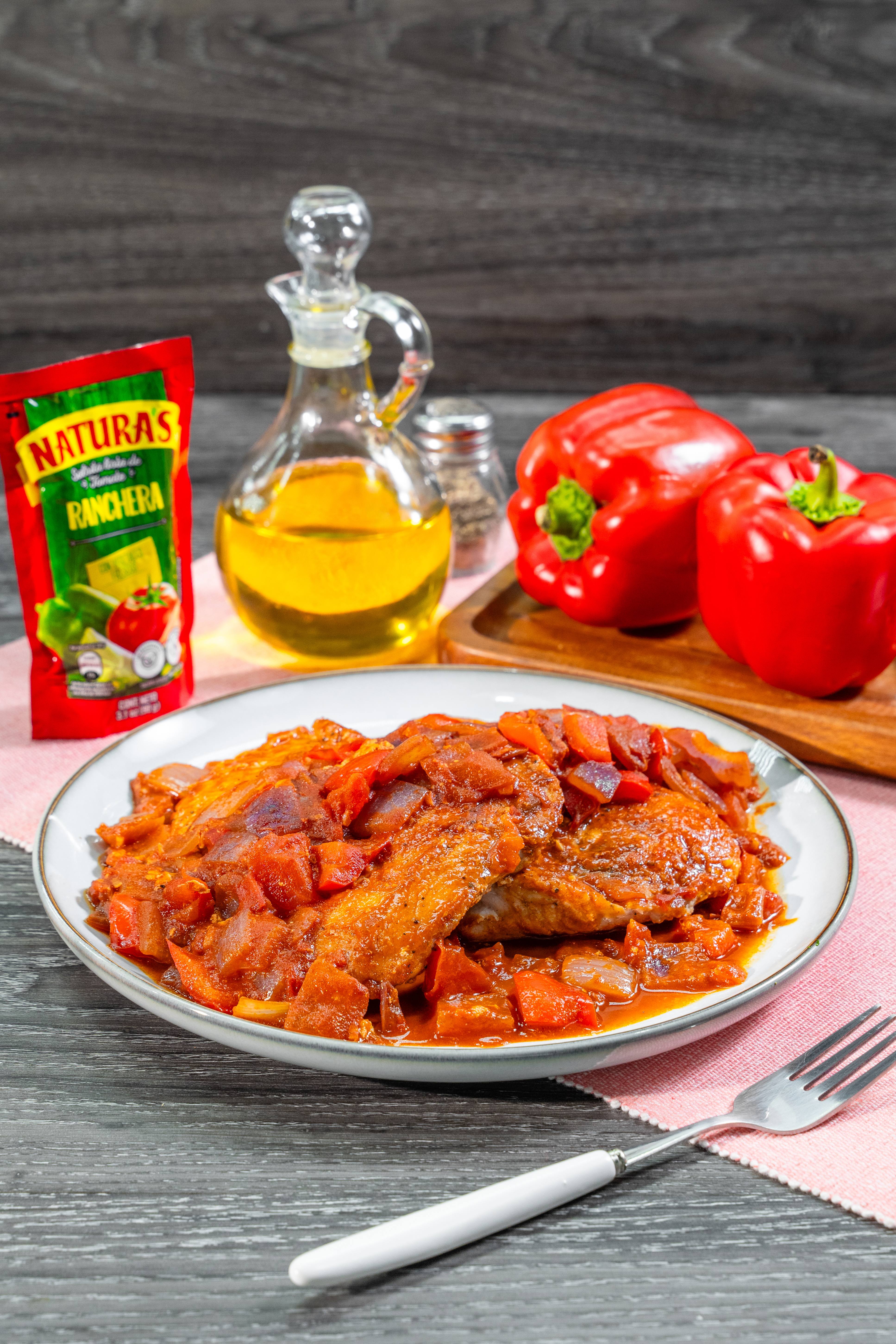 Pollo Guisado al Pimentón