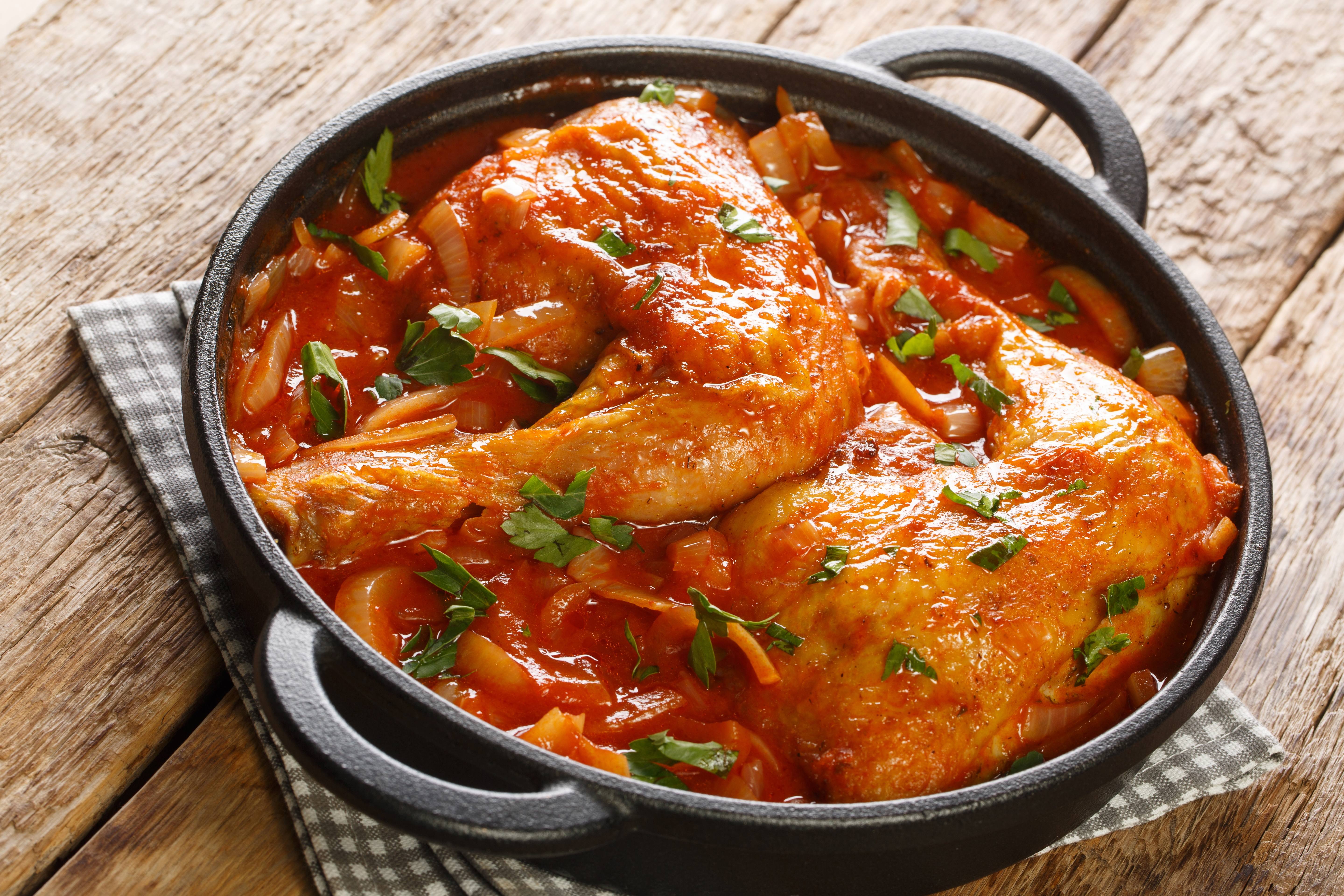 Pollo guisado a la provenzal