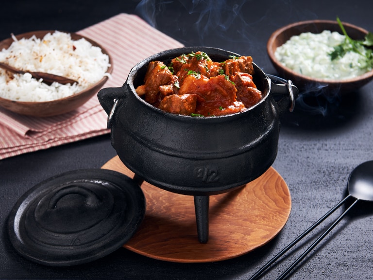 Robertsons_Spiced_lamb_tomato_potjie