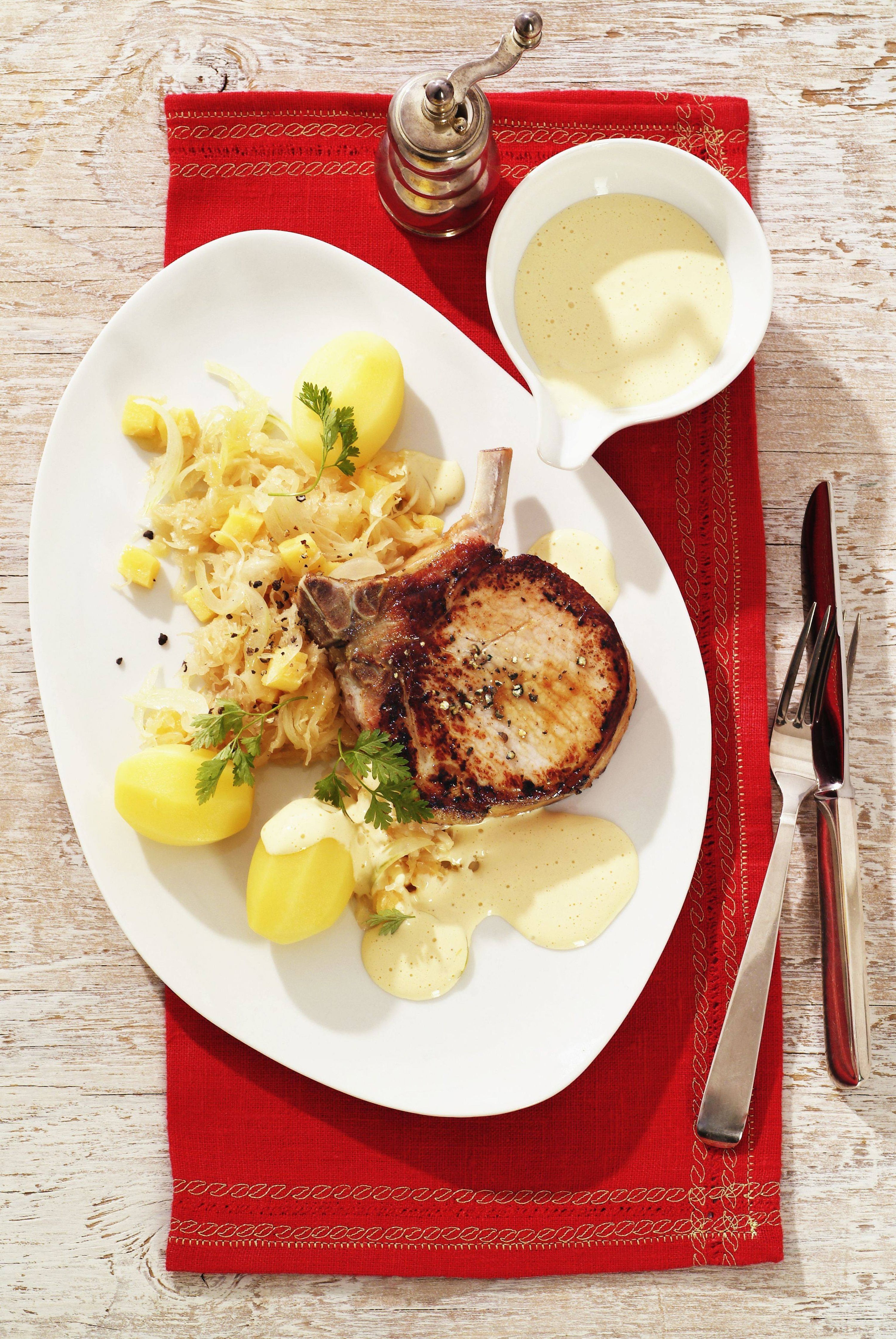Mondamin - Kasseler Kotelett mit Sauerkraut und Weinsauce 45 Minuten  recipe
