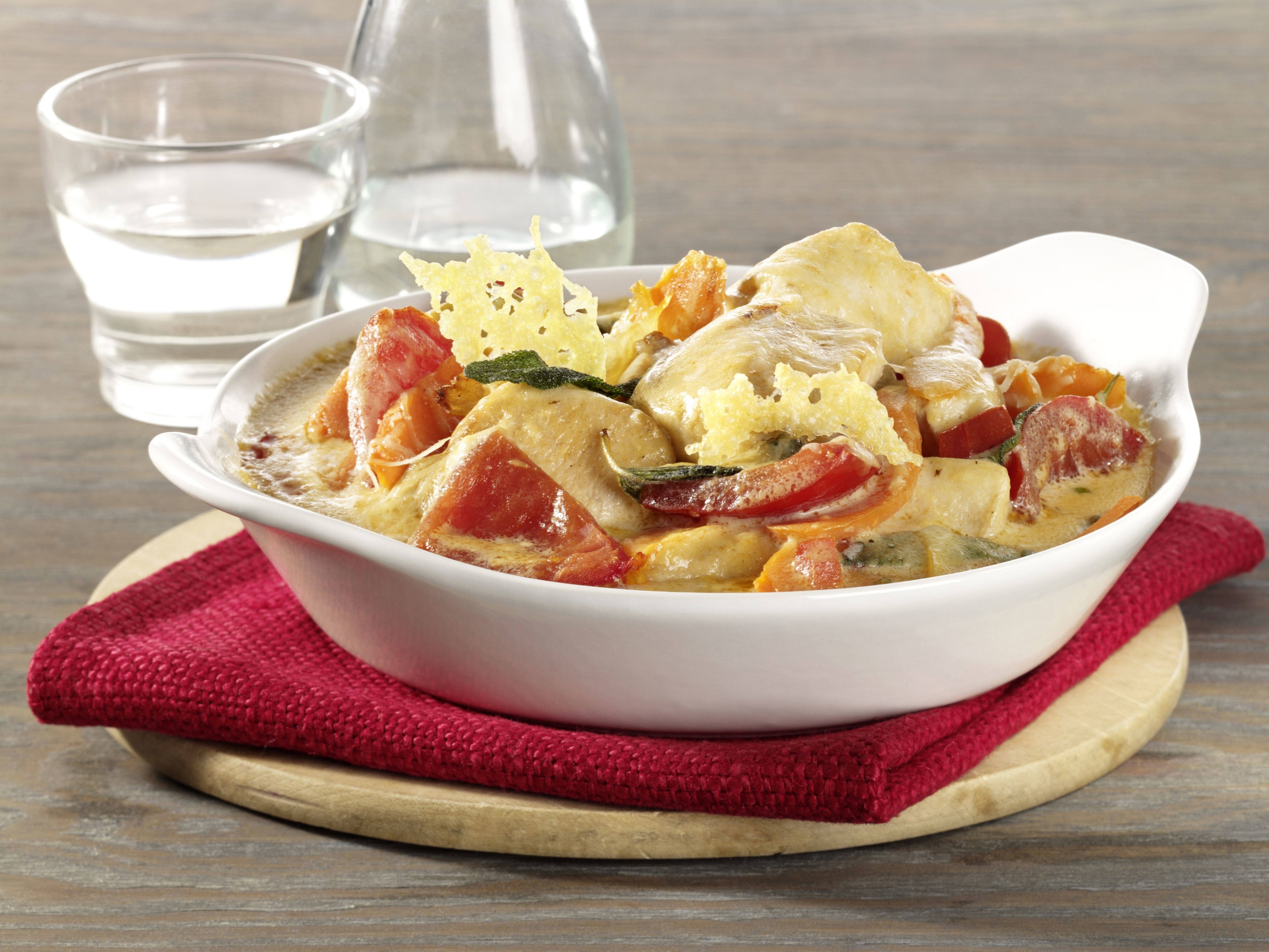 Mondamin - Geflügelauflauf mit Karotten und Tomaten