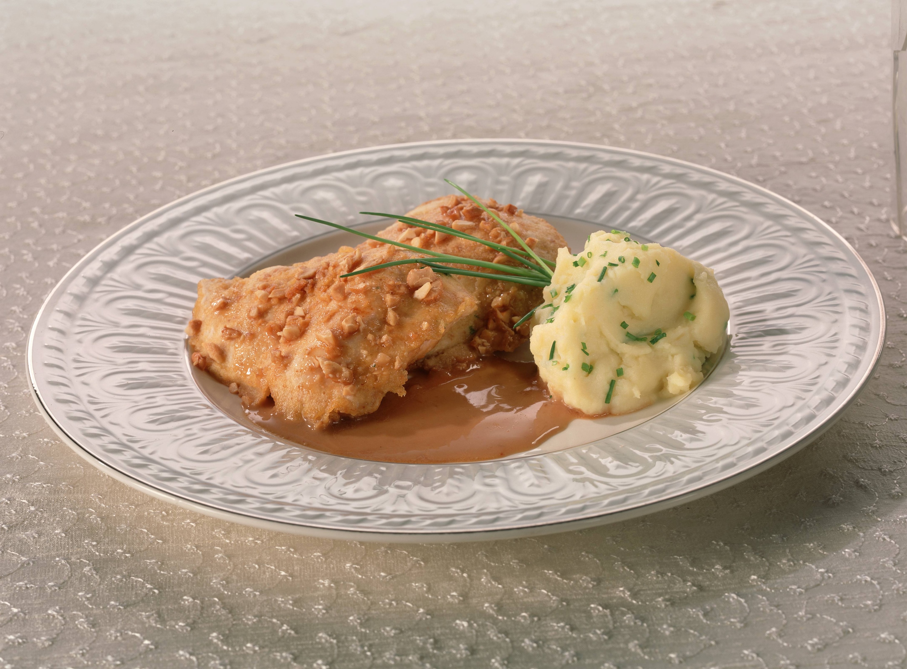 Mondamin - Putenschnitzel in Cashewhülle