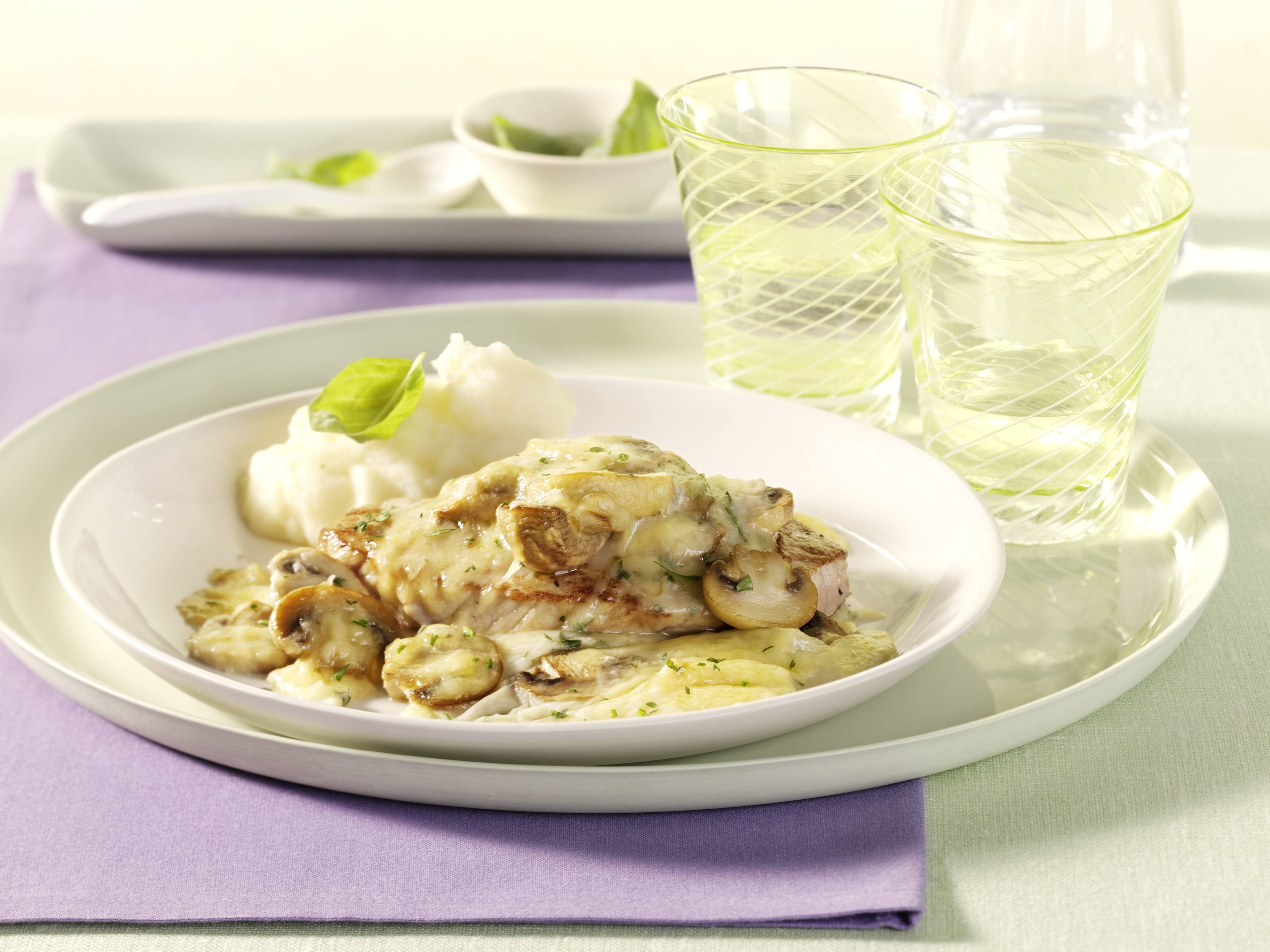 Mondamin - Gratinierte Schnitzel mit Champignon-Mozzarella-Sauce 30 Minuten  recipe
