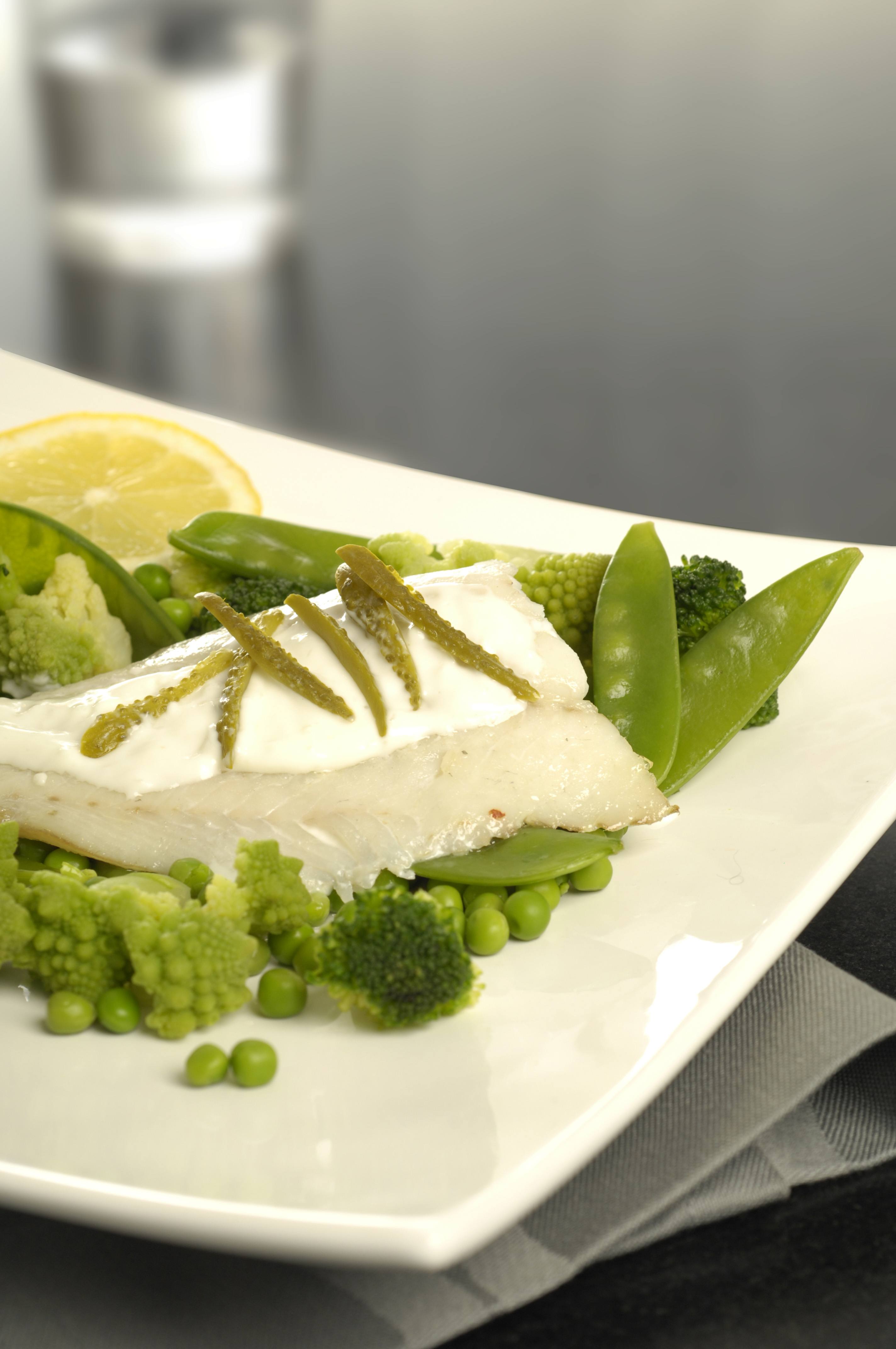 Chirat - Papillote de lieu tutti verde et sauce légère aux cornichons 50 Minuten  recipe