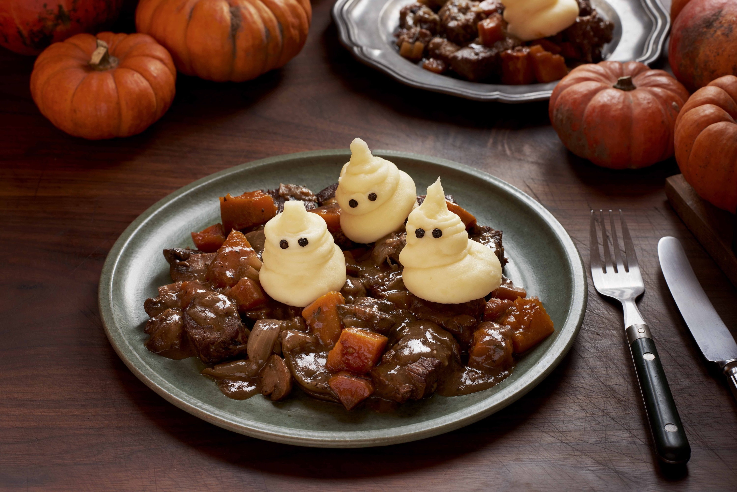 Scarily boo-tiful beef stew with ghostly potato pals