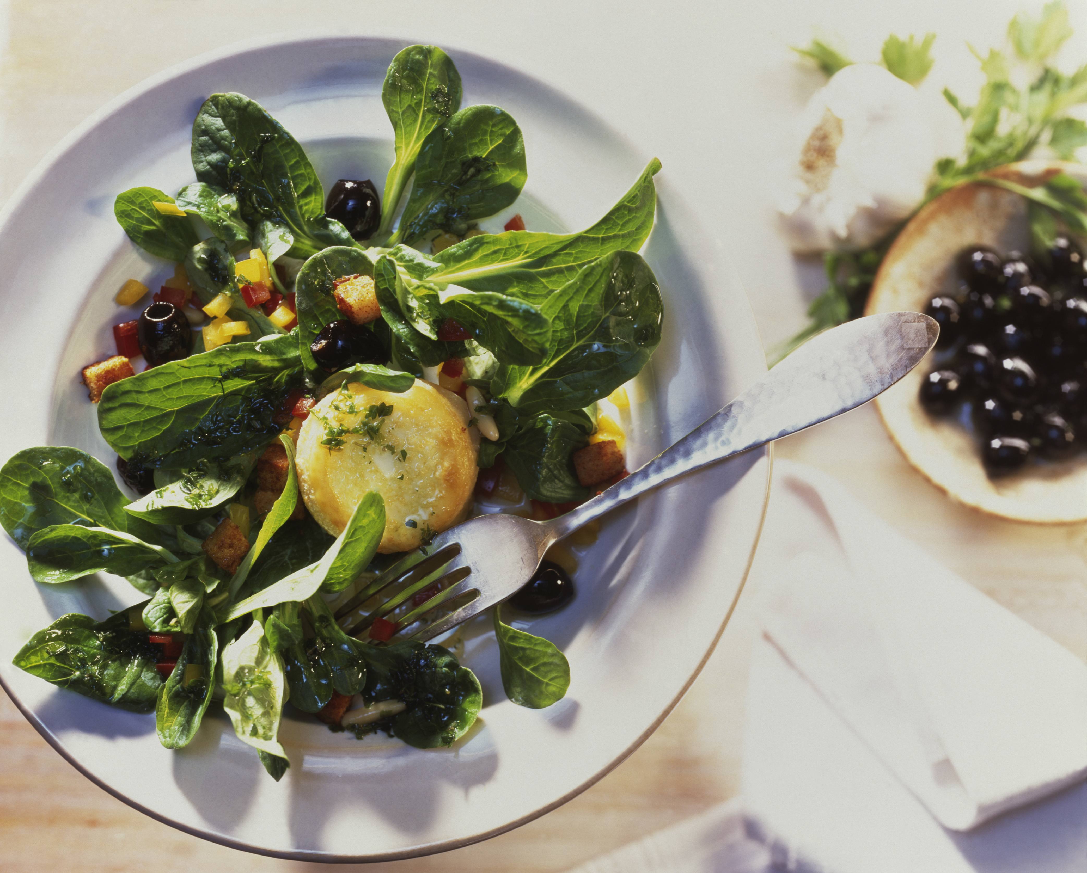 Knorr - Feldsalat mit gebackenem Ziegenfrischkäse