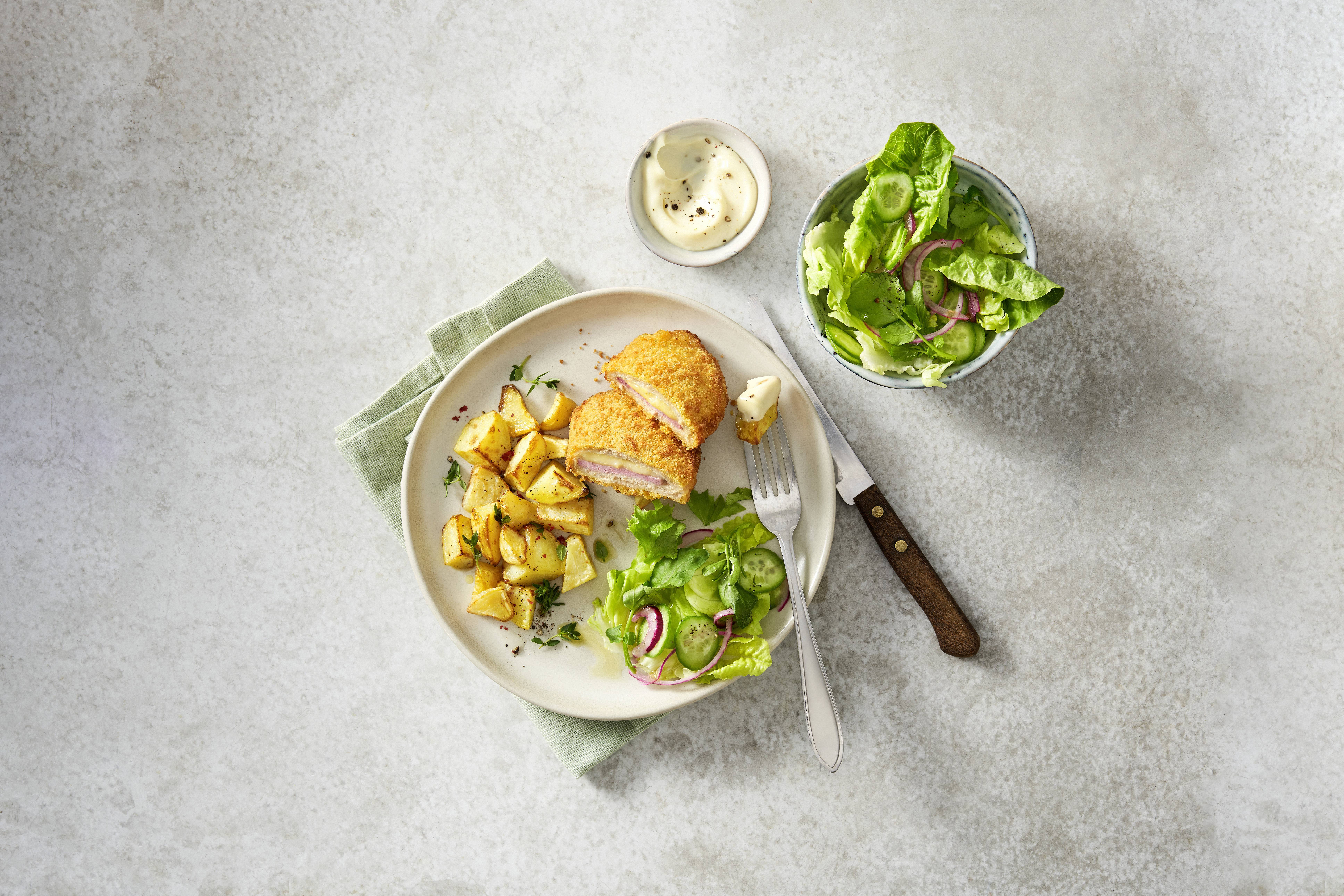 Vegan Cordon Bleu with roasted potatoes