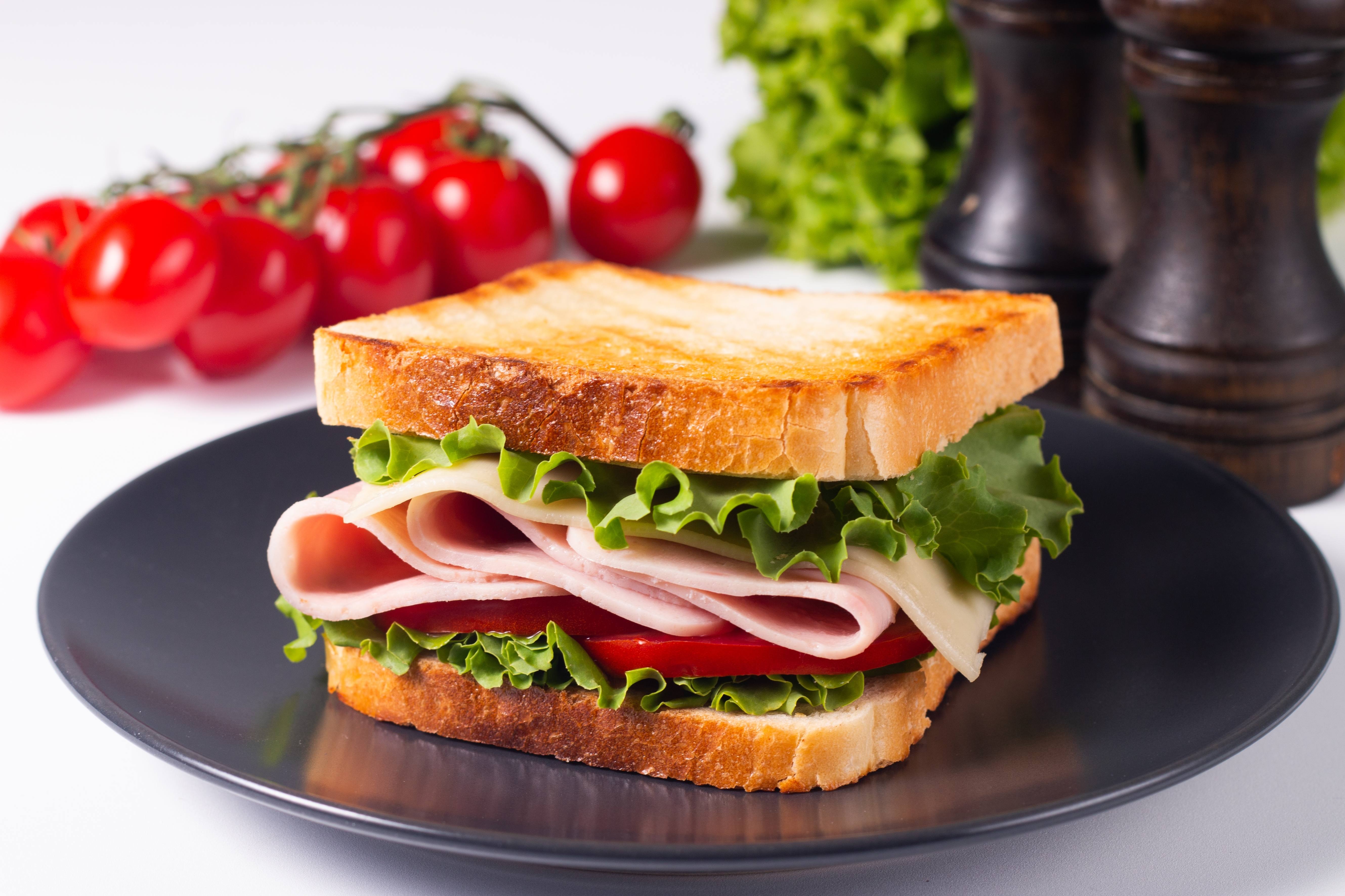 Sándwich de Jamones