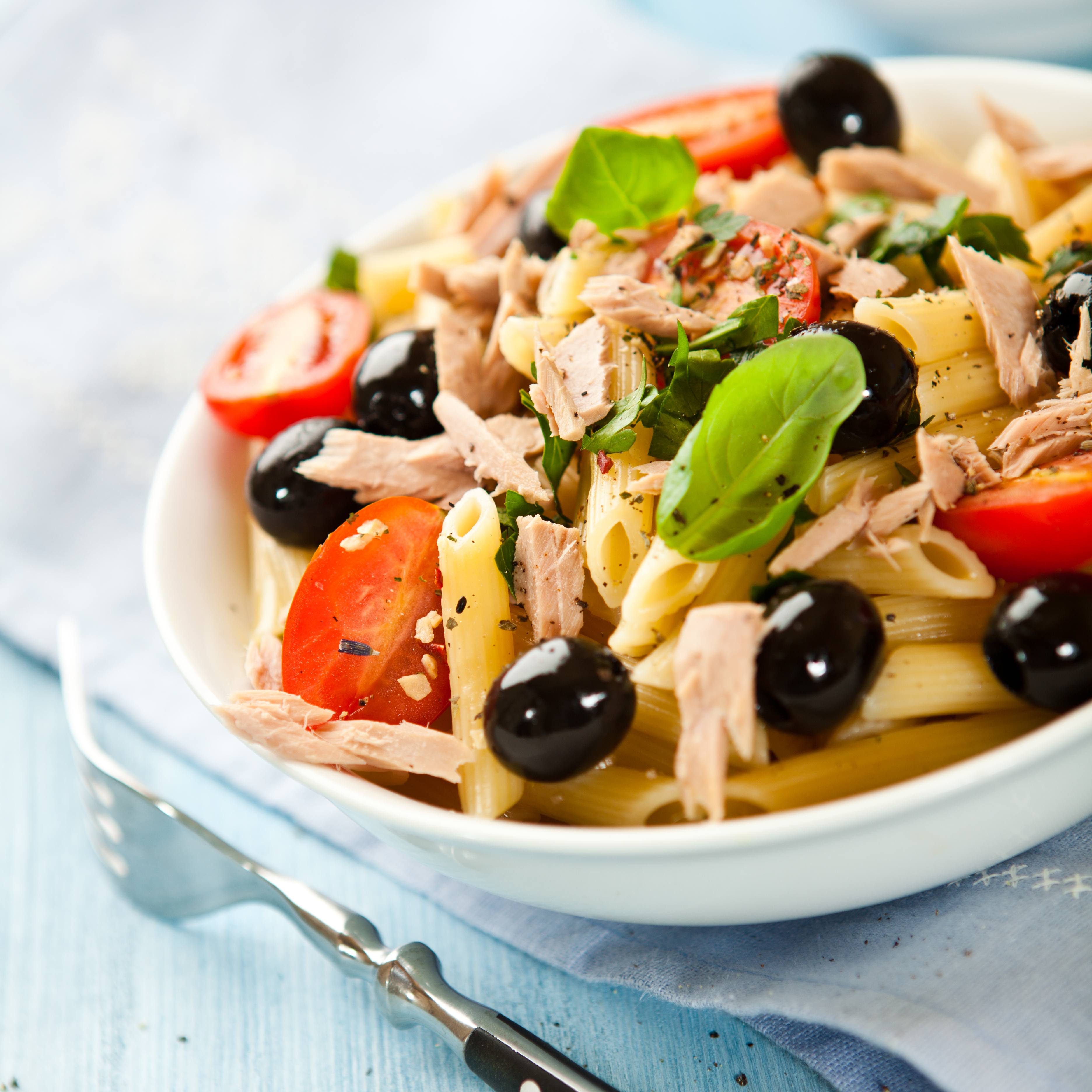 Ensalada de Pasta, Vegetales y Atún