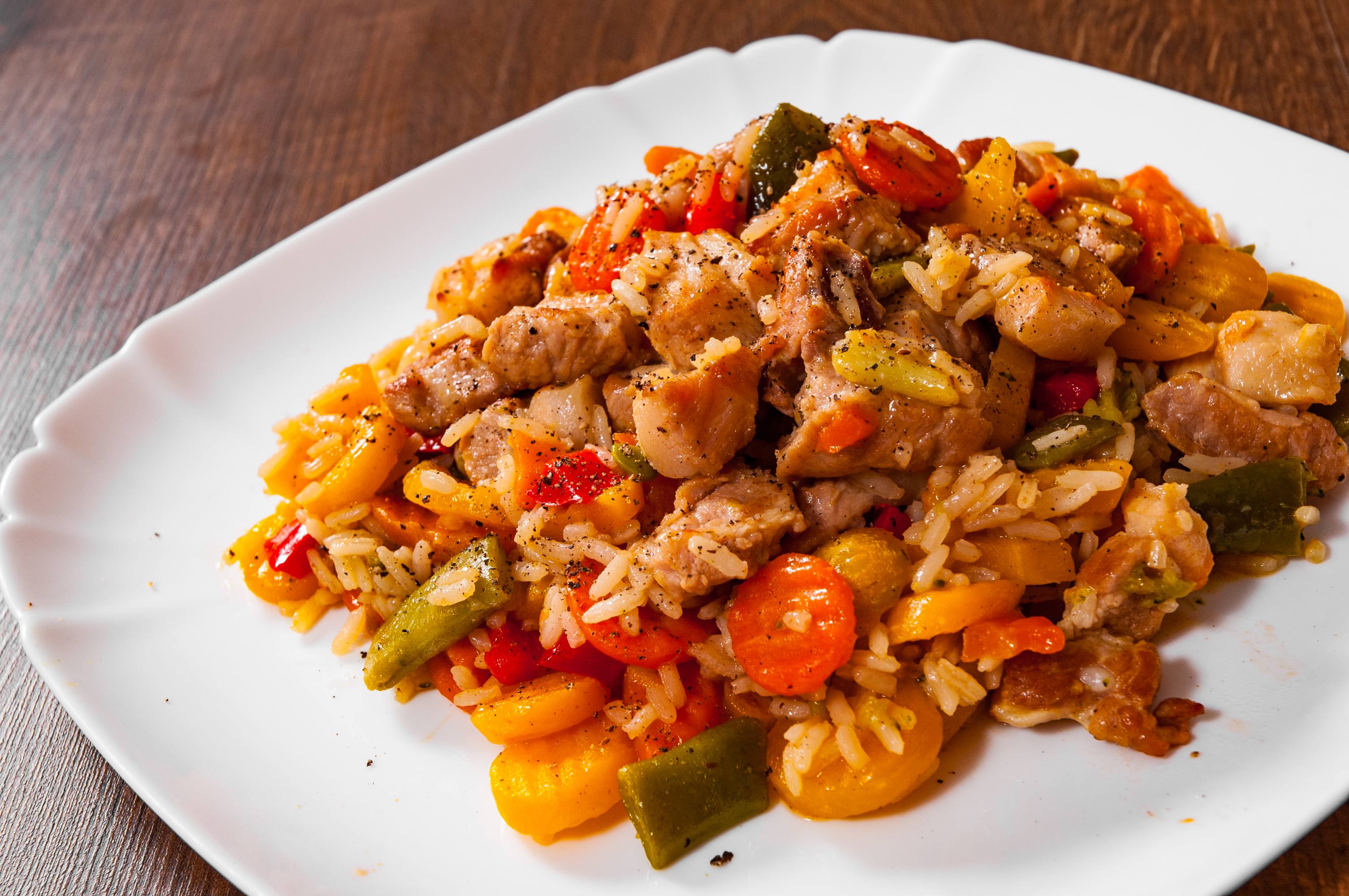 Pollo con Arroz Guisado