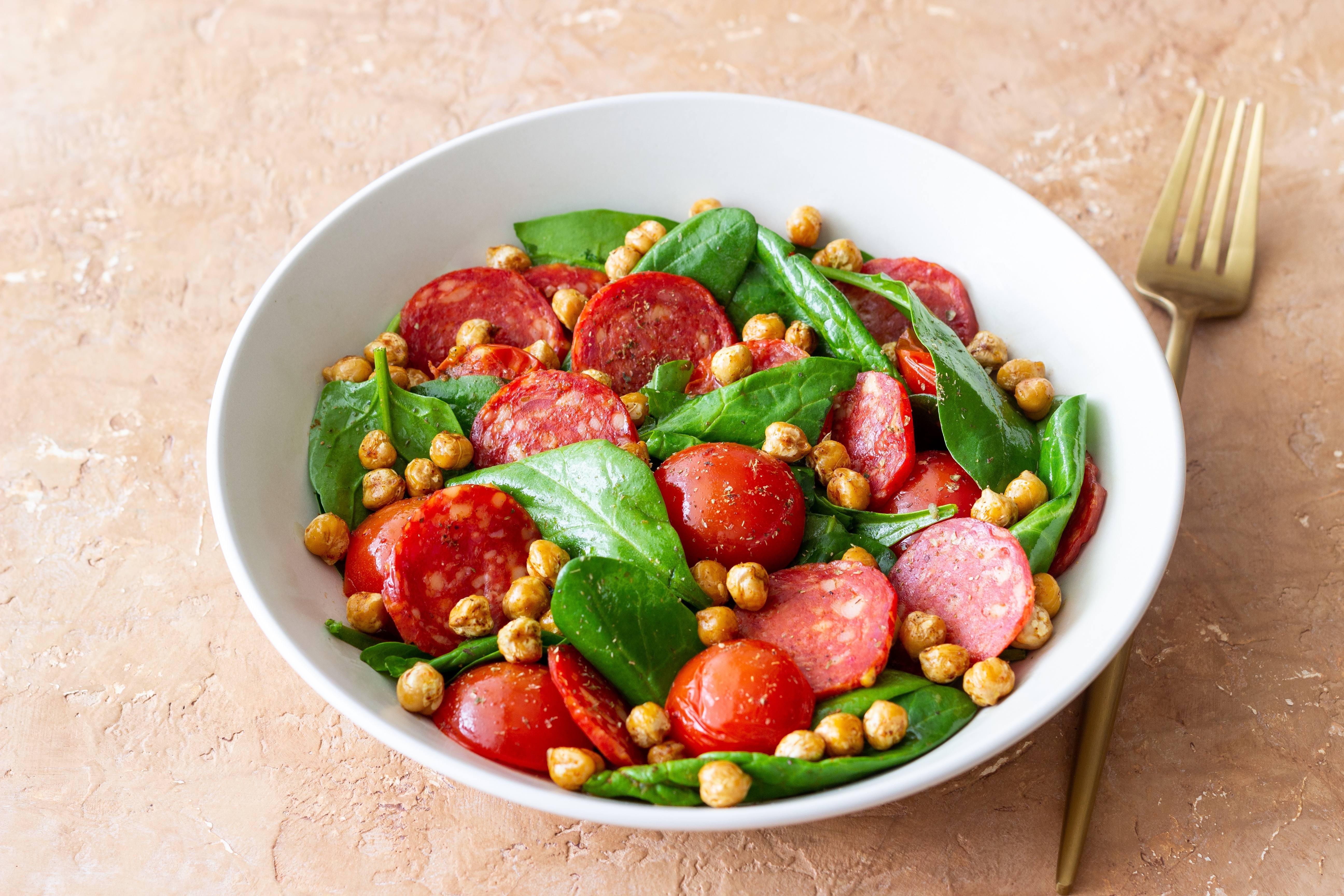 Ensalada Tibia de Chorizo y Garbanzo