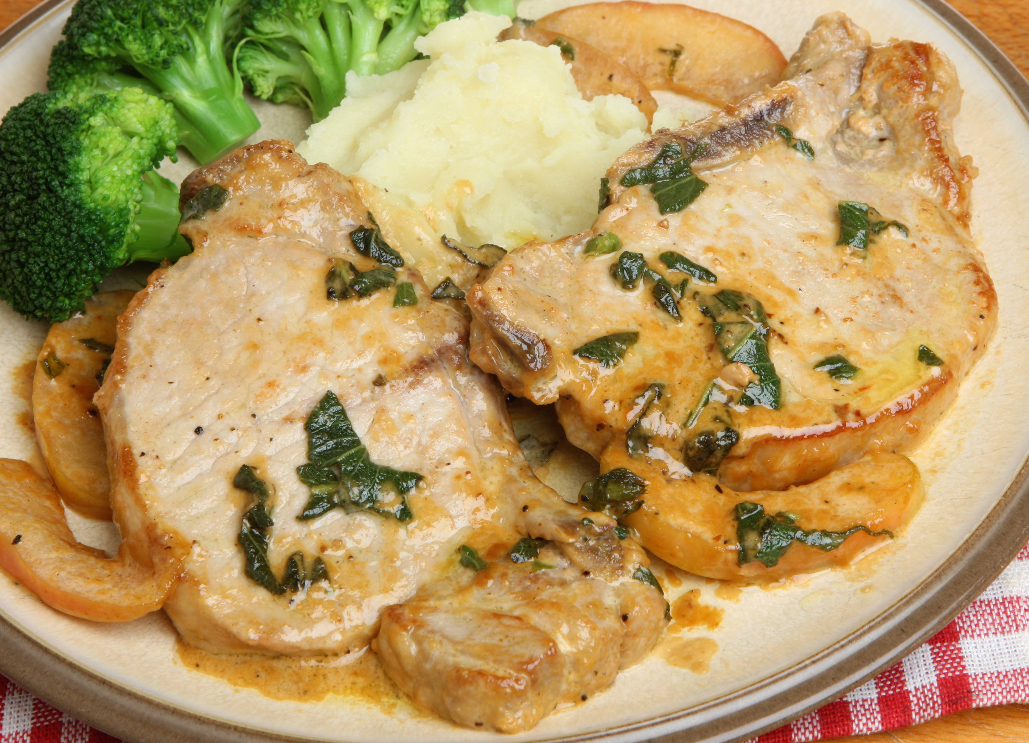 Cerdo con Crema a las Hierbas