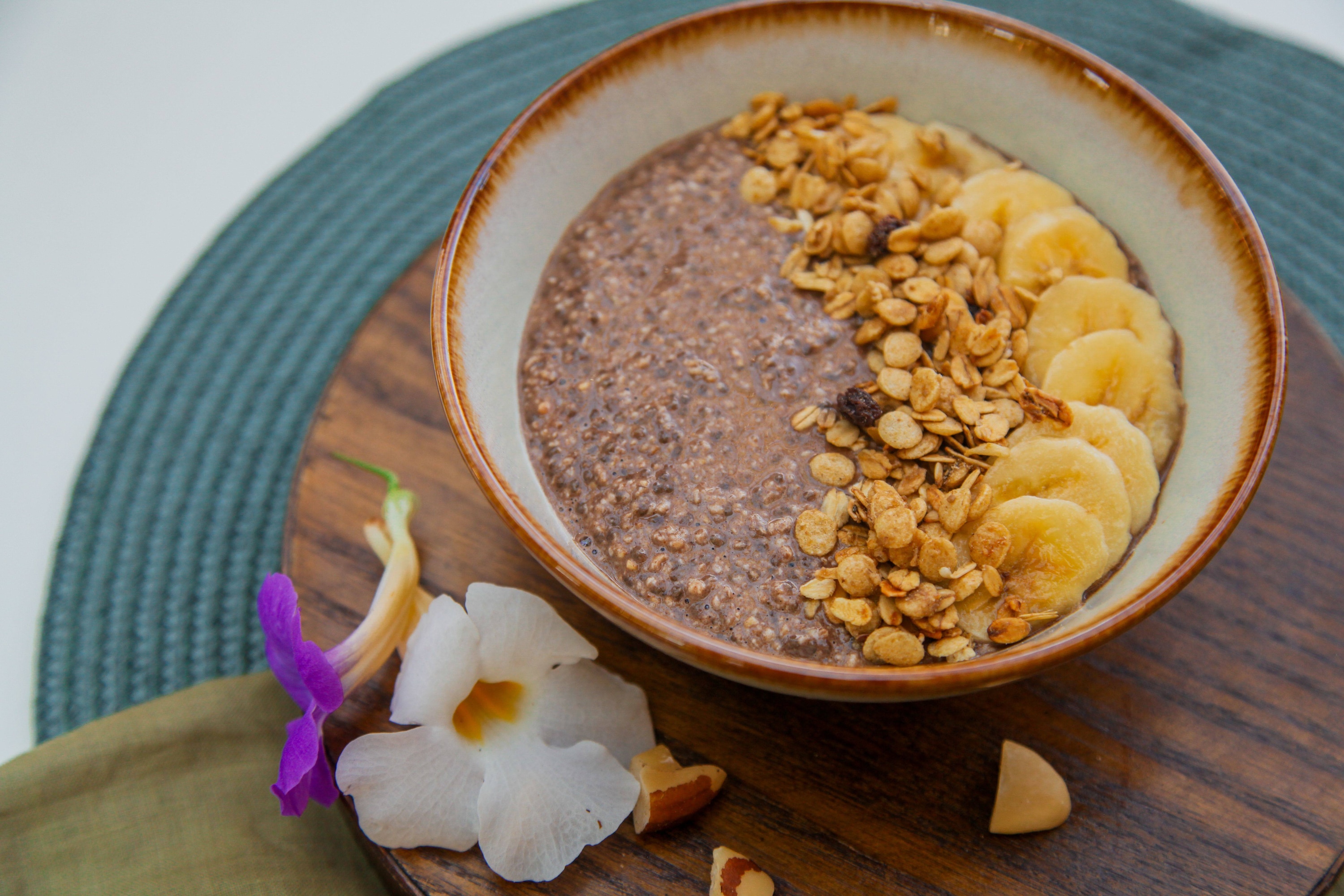 Overnights de cacau com Granola Mãe Terra