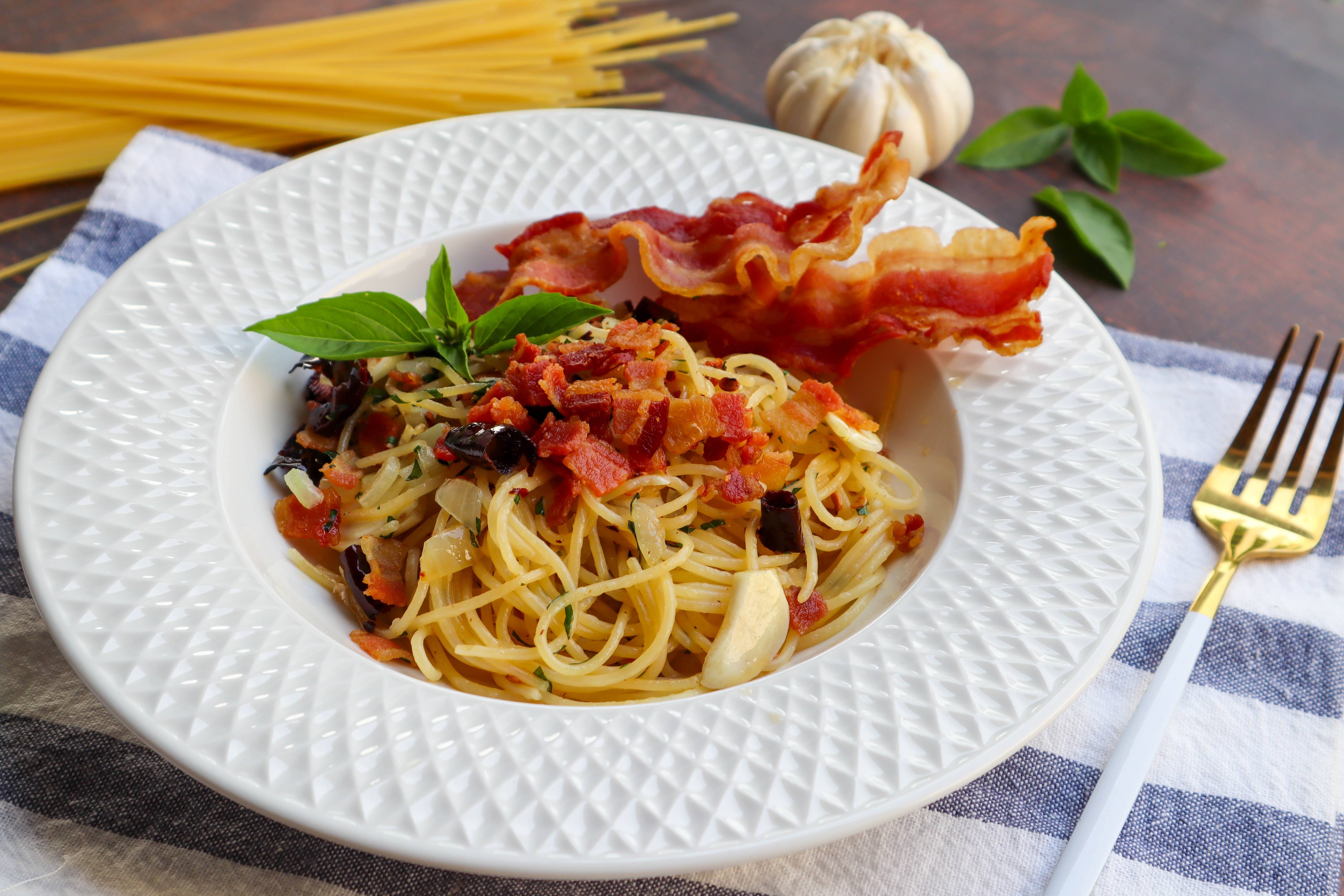 Pasta con Tocino