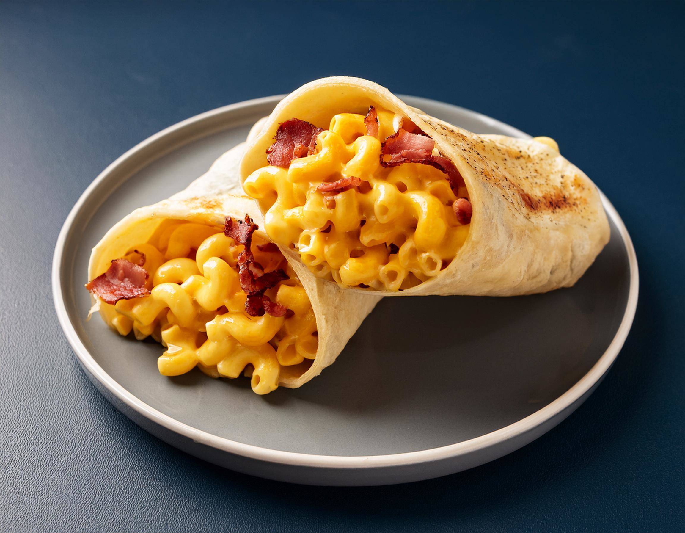 Mac'n Cheese tekercs baconnel 25 perc  recipe