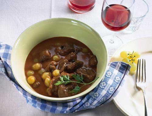 Hirschragout mit Trauben