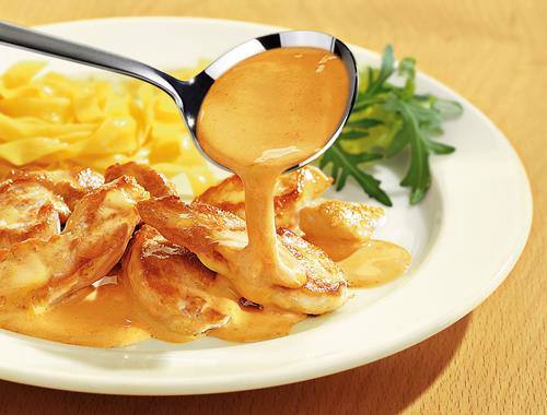 Aprikosen-Curry-Sauce z. B. zu Hähnchengeschnetzeltem