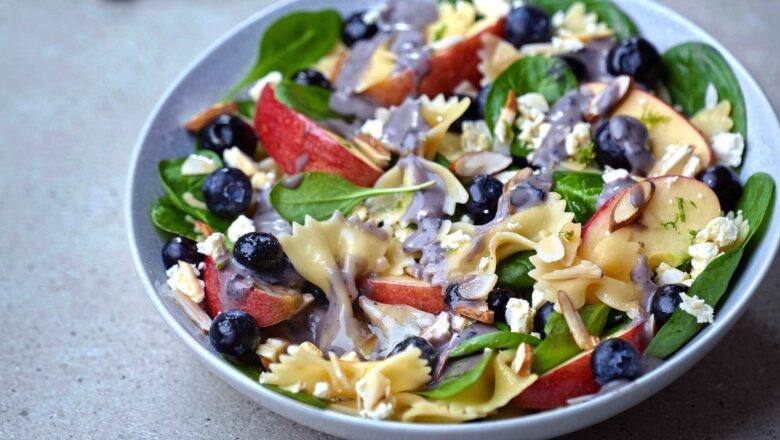 Blueberry Spinach Pasta Salad 15 minit  recipe