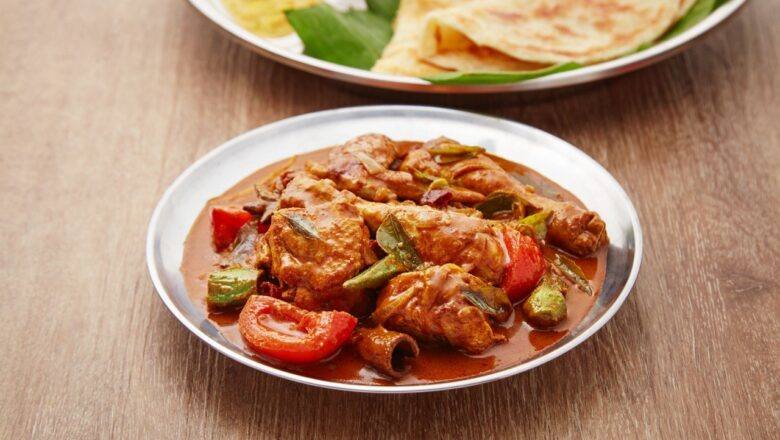 Kari Ayam Mamak dengan Roti Canai