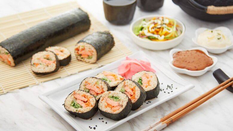 Resipi Sushi Salmon dengan Caulirice