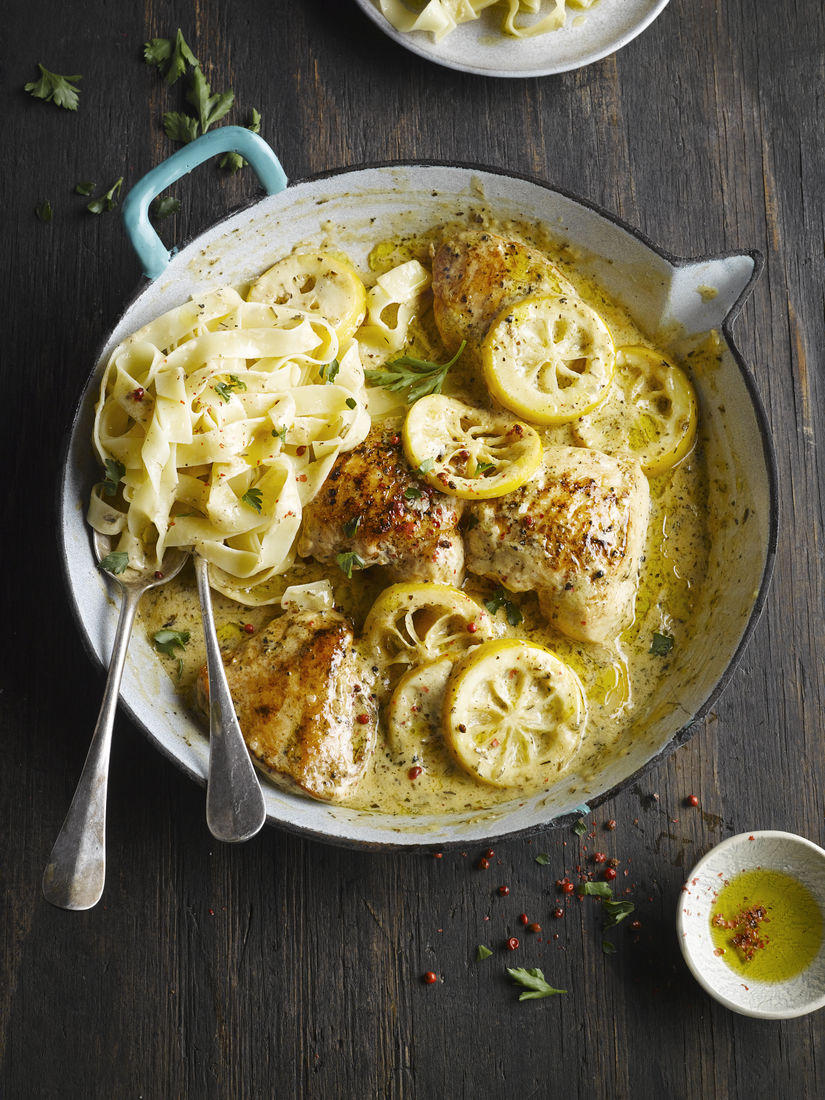 One pan lemon & white wine chicken 25 Mins  recipe