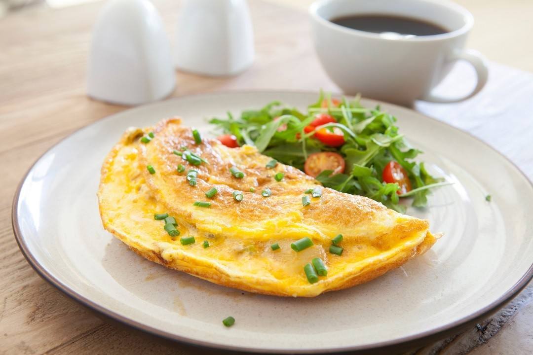 Cara Membuat Omelet Daging Keju a la Hotel - MAHI