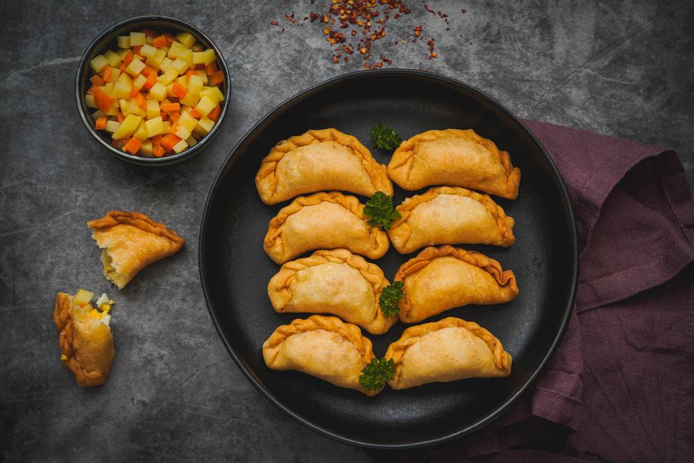 Cara Membuat Pastel Isi Ayam Sayuran Garing dan Nikmat | MAHI