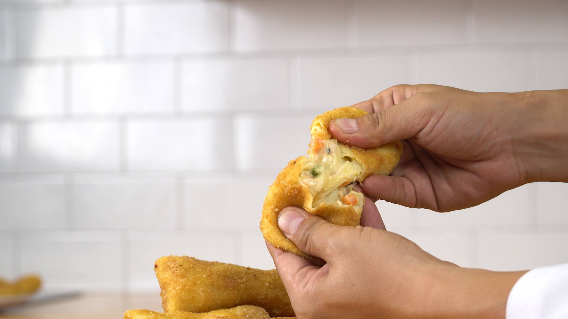 Cara Membuat Risoles Salted Egg - MAHI