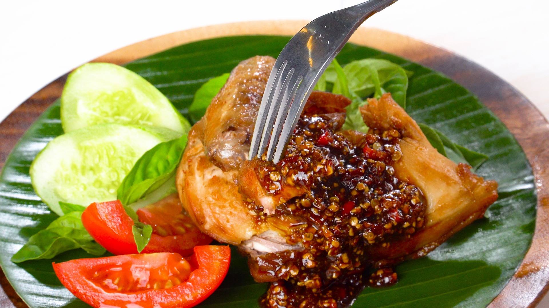 Resep Ayam Gepuk Pedas, Enak dan Gurih | MAHI