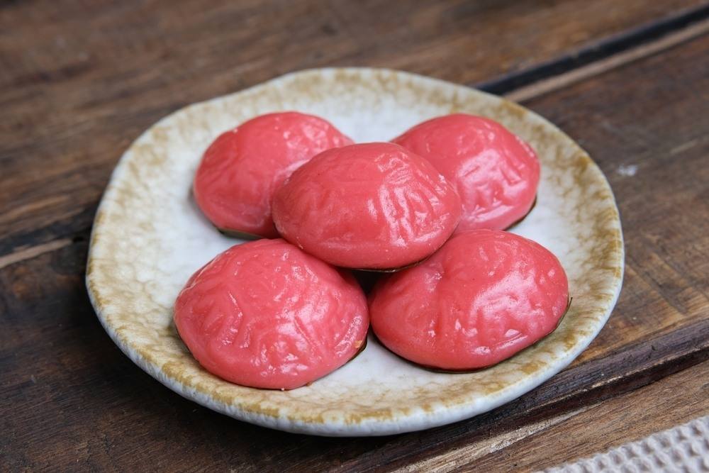 Resep Kue Ku Warna Merah Jambu untuk Suguhan - MAHI