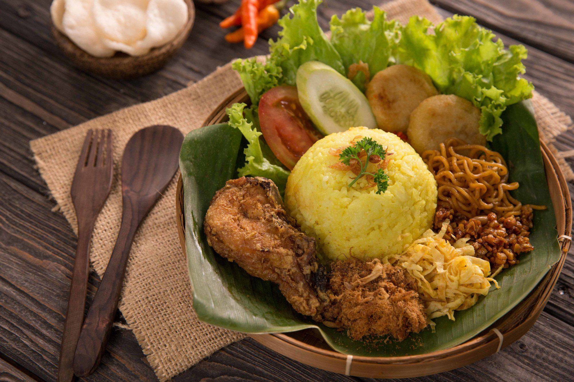 Resep Nasi Kuning dan Ayam Goreng - MAHI