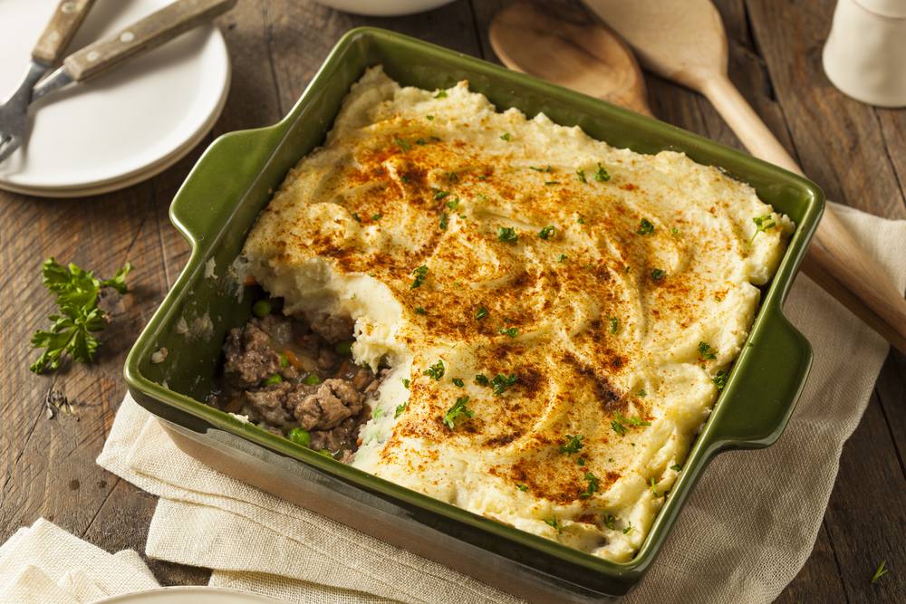 Resep Pastel Tutup Ragout Daging, Gurih dan Enak | MAHI