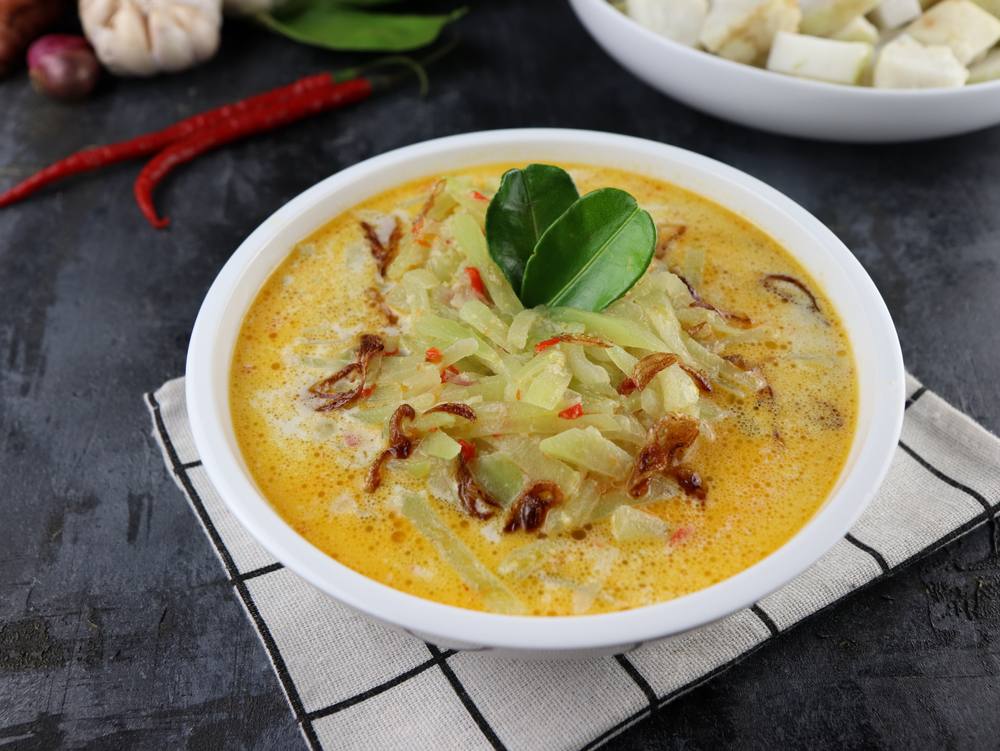 Resep Sayur Ketupat Enak, Gurih dan Tahan Lama | MAHI